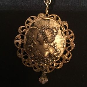 Victorian Lady Necklace